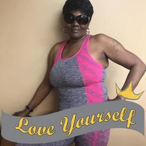 Meet your Posher, Gloria